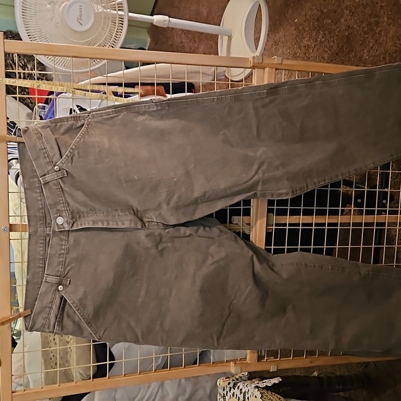 From Wendy's closet men's Wrangler jeans. W36×L30 color is like stone - Picture 12 of 12